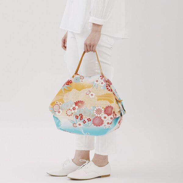 shupatto-compact-bag-japan-collection-nagare-gumo-medium-model